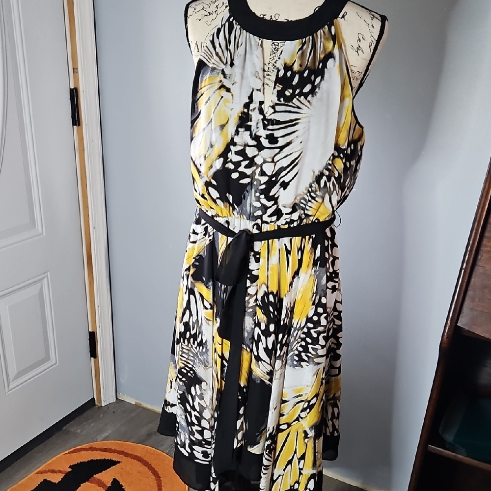 NY&Co Butterfly Pattern Dress